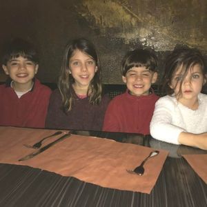 Meet your Posher, Iris